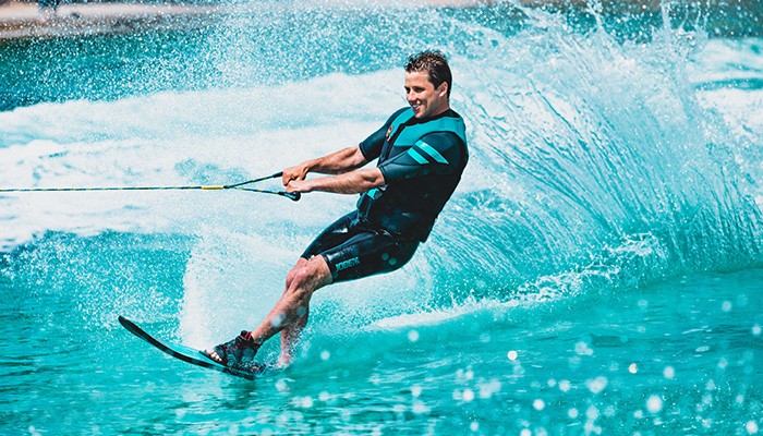 How to waterski