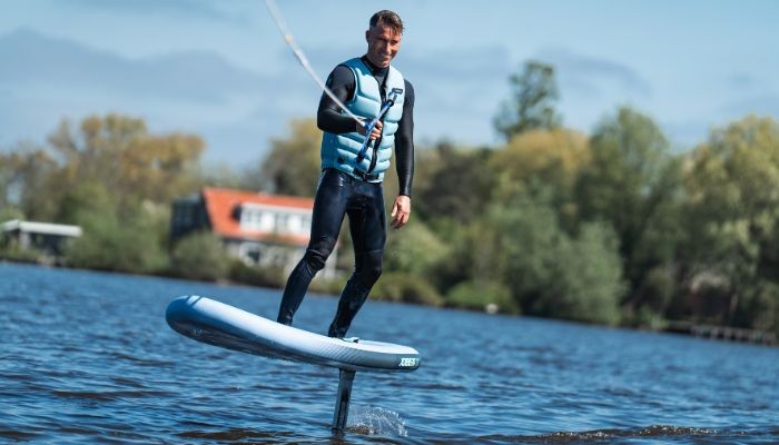 Jobe pr�sentiert das Gravix Wakefoil: Der einfachste Weg, Foilen zu lernen
