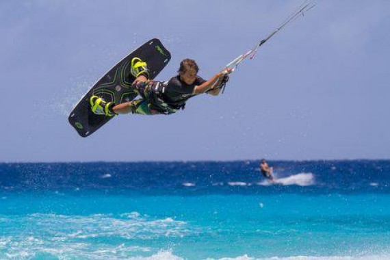 Jobe rider Jop Heemskerk rocking @ Heineken Kite Ride Bonaire!