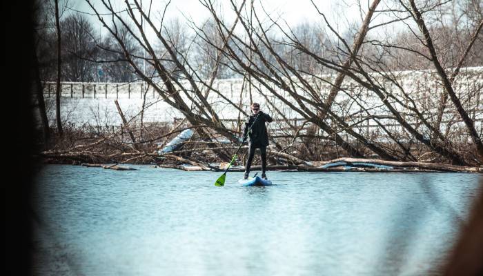  What to wear while paddle boarding in winter