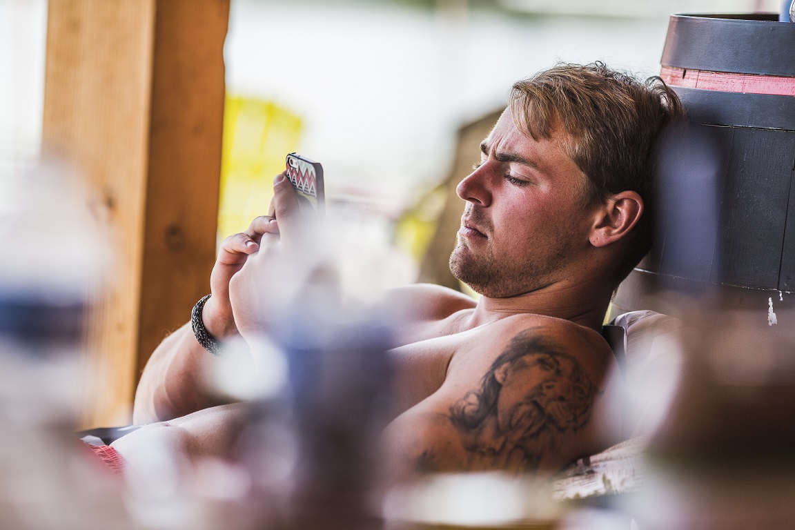 Exclusive Behind the Scene pics