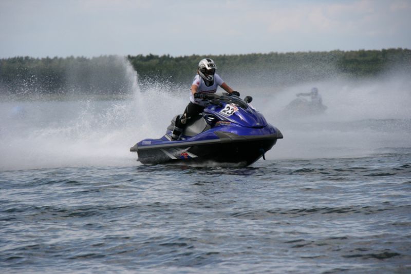 Two Jetski riders have joined the Jobe team!