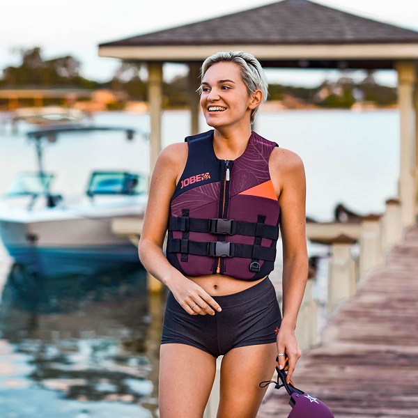 Expert talk: the secret for a safe watersports life vest 